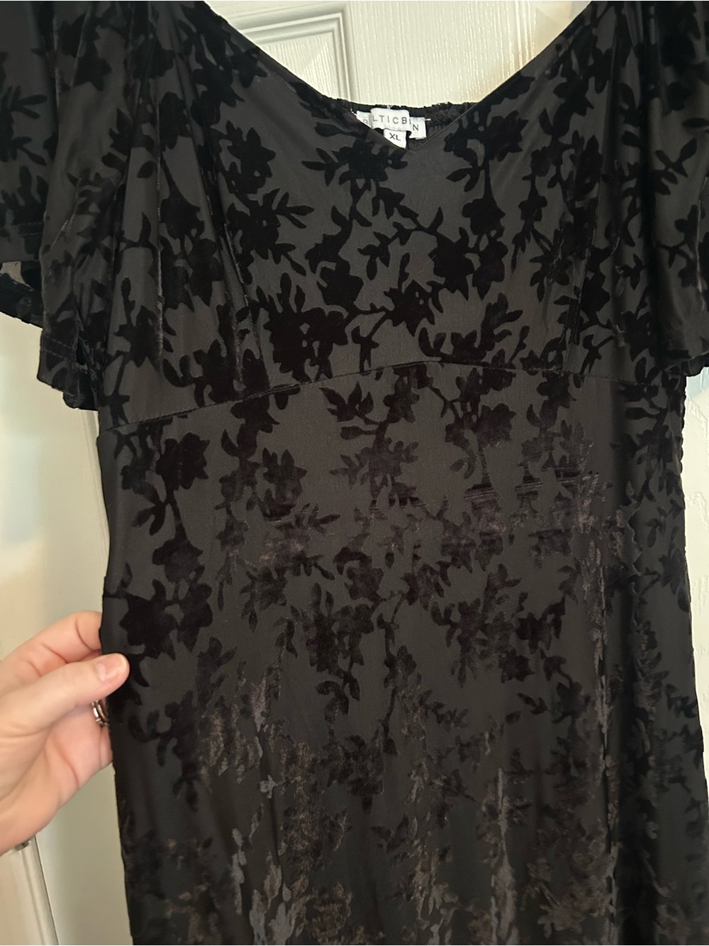 Baltic Born Black Everley Velvet Maxi Dress - Picture 8 of 15